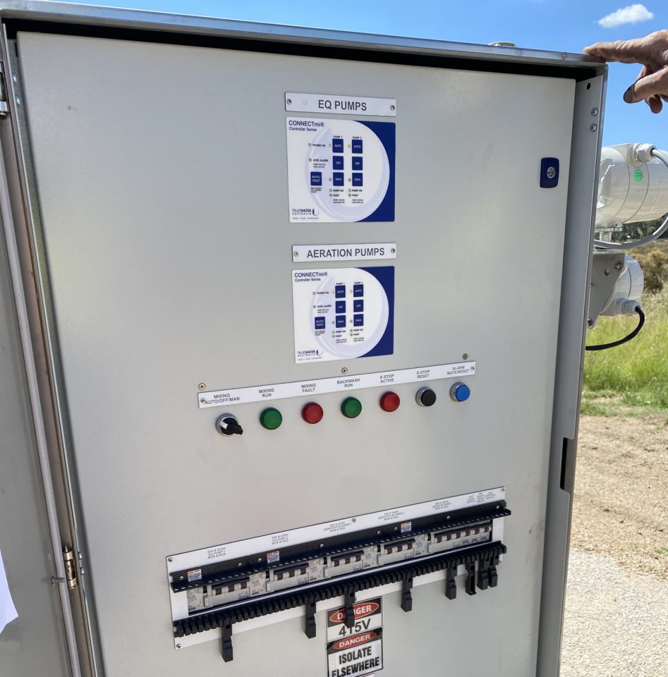 The CONNECTmi pump controller set is installed in a waterproof, stainless steel Control Box beside the treatment plant.