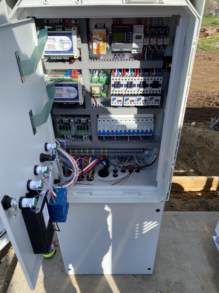 The True Water CONNECTmi Controller manages the processes on site and the TELEmi monitoring provides real time remote monitoring of the functions.