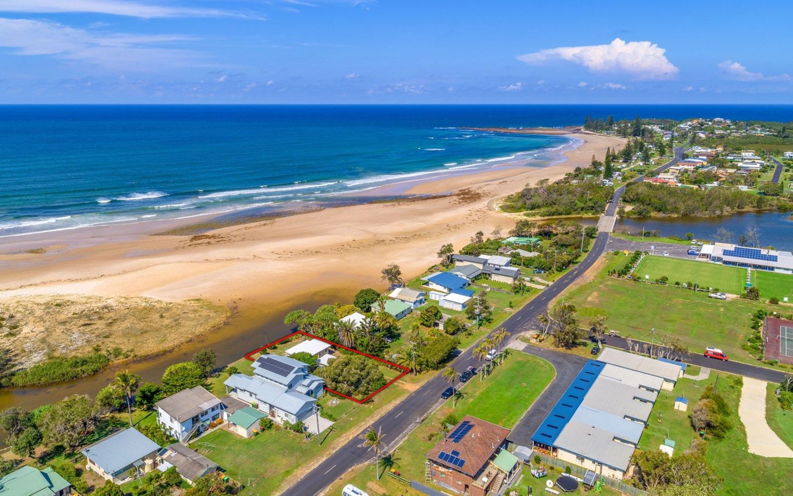 The Brooms Head Bowling Club is situated between the river mouth and the ocean within a pristine national park so it is important to ensure correct buffers from the sewage treatment plant to protect people and the environment.